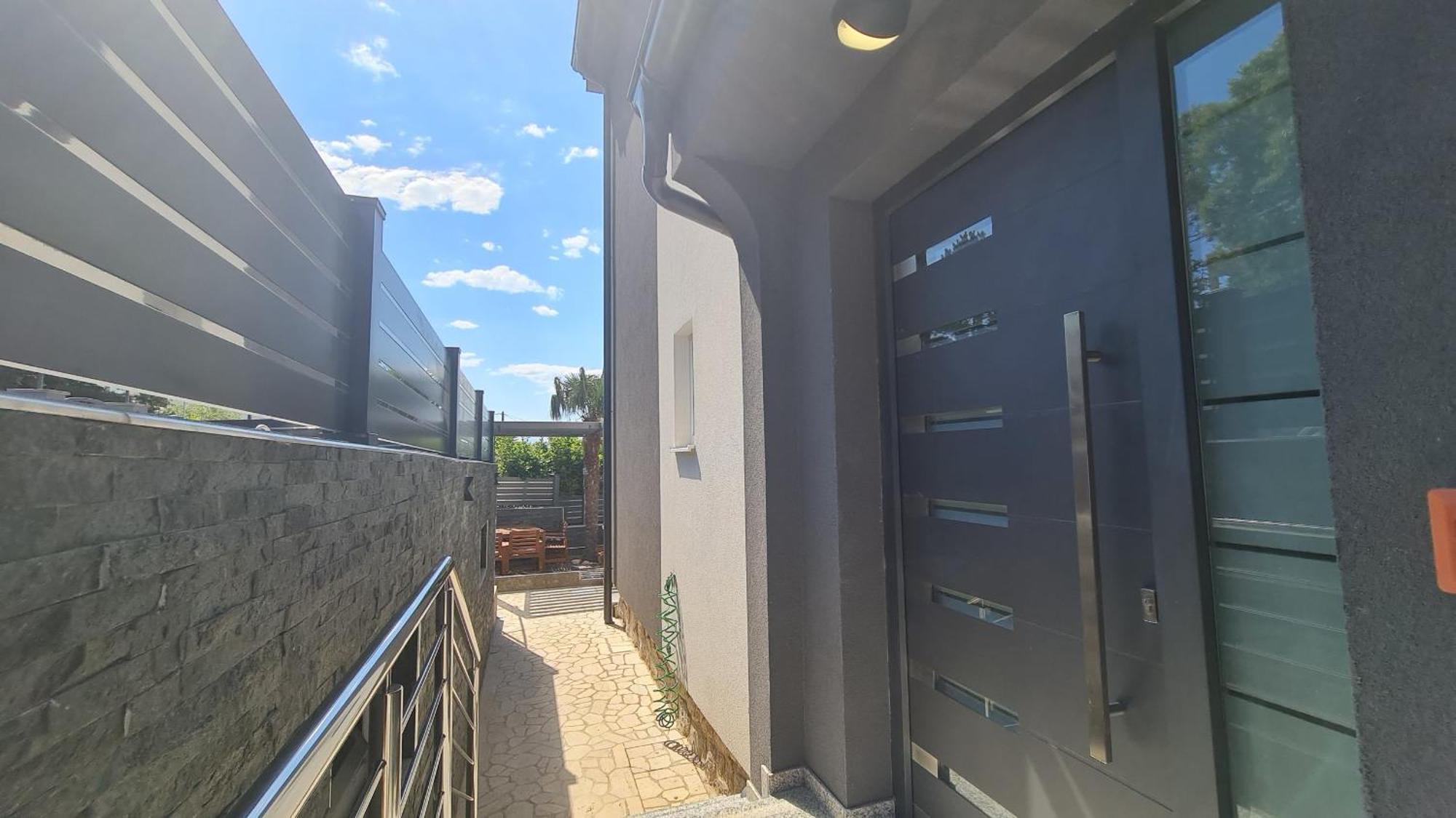 Apartments Blazevic, Heated Pool&Jacuzzi Dramalj Eksteriør billede